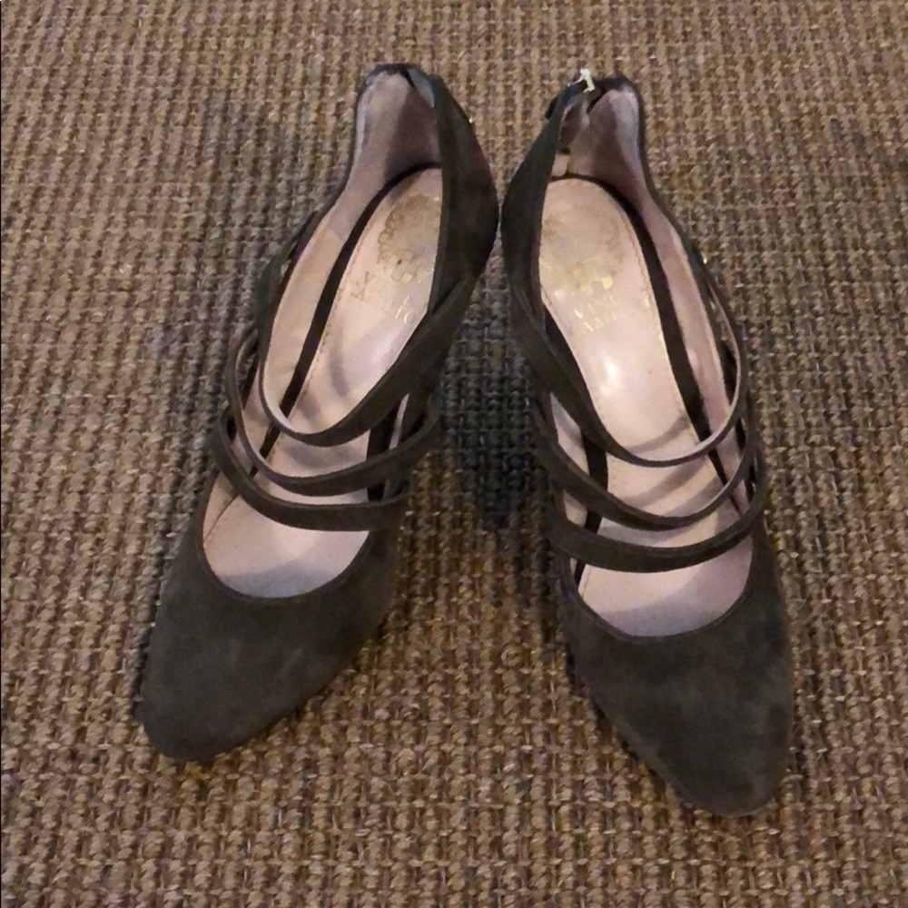 Vince Camuto pumps